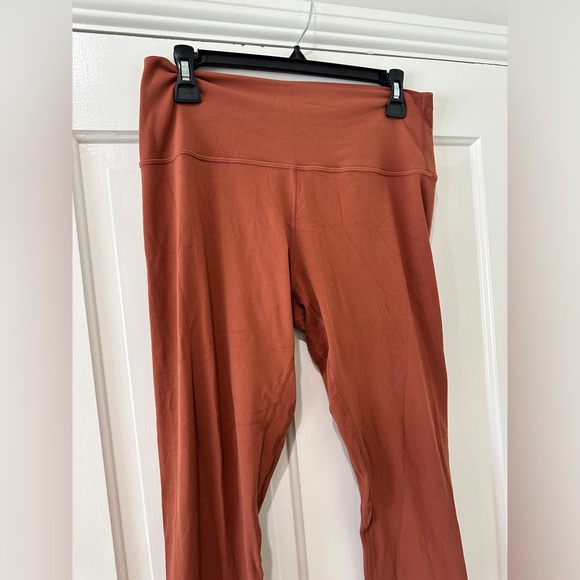 Lululemon wonder under high rise crop pants bottom leggings - Picture 7 of 10